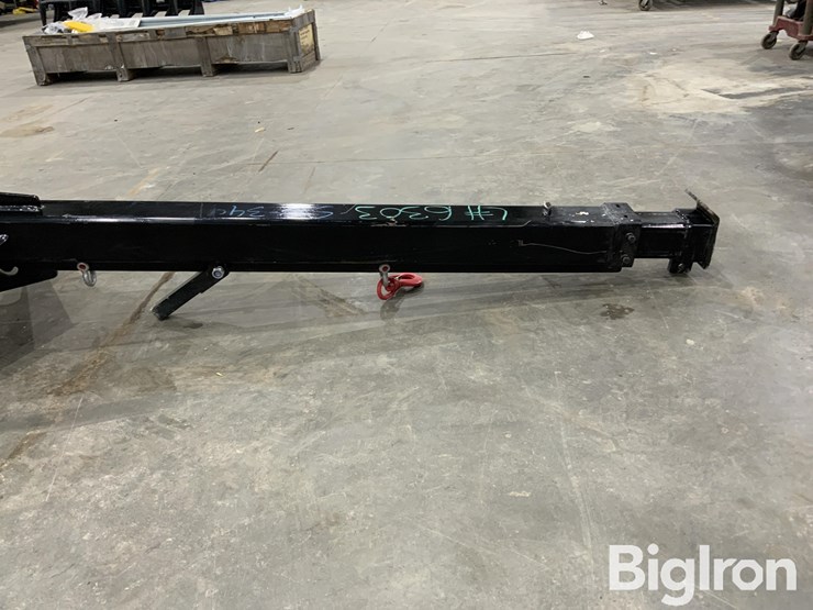 2025-massey-ferguson-730-image-13