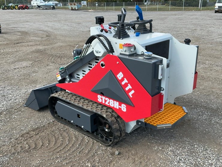 #1018-•-unused-2025-bttl-st28h-6-mini-skid-loader-image-3