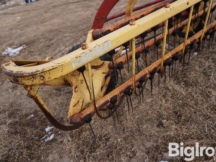 new-holland-260-image-13