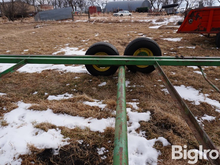 john-deere-32-image-16