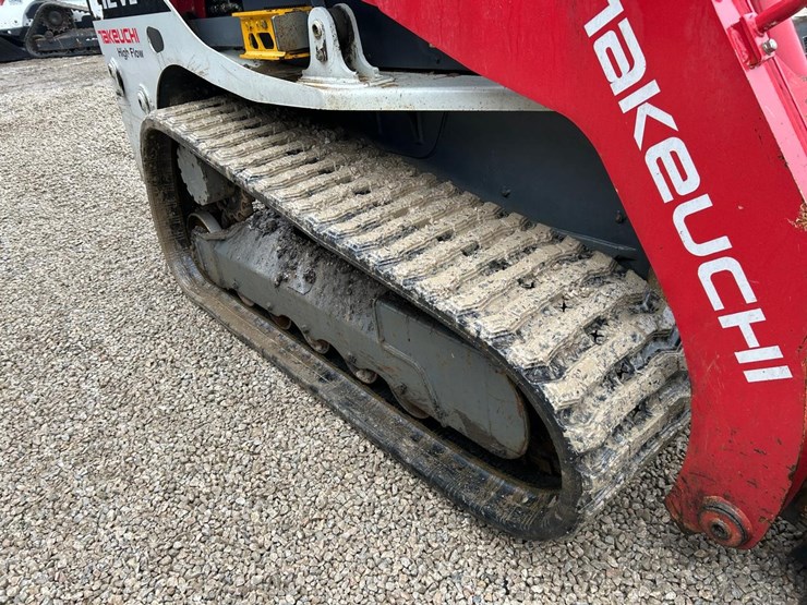 2018-takeuchi-tl12v2-image-12