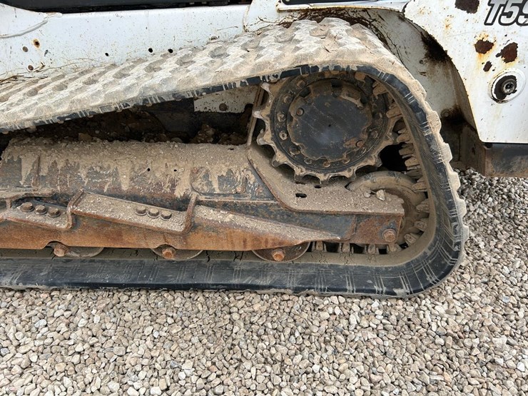 2019-bobcat-t595-image-19