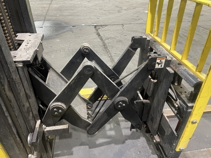 hyster-n30xmdr2-stand-up-forklift-image-8