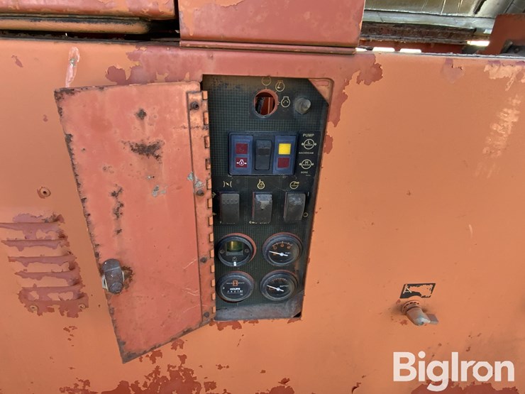 1996-ditch-witch-jt2321-image-12