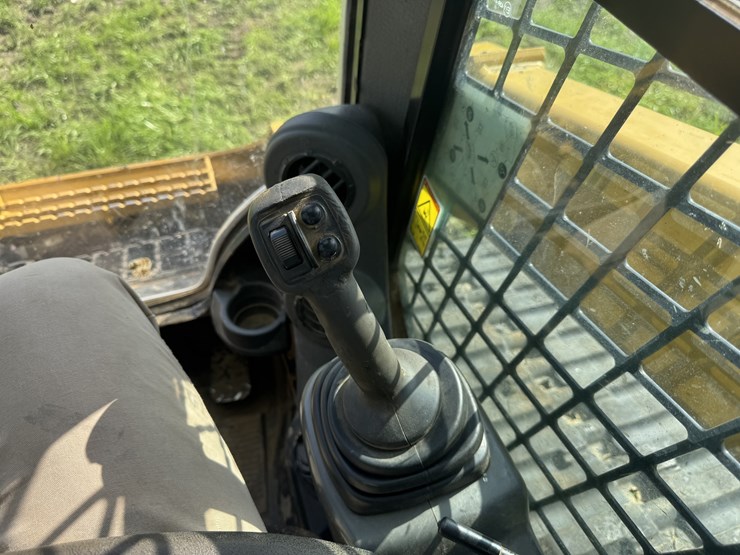 caterpillar-289d-image-11