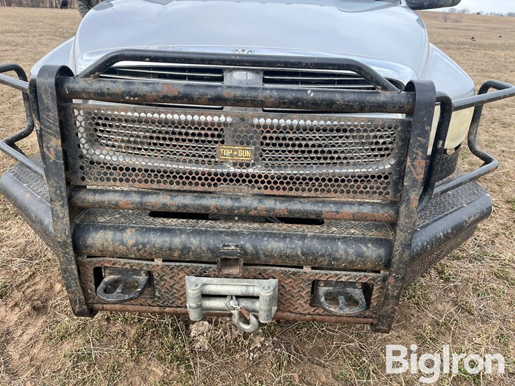 2004-dodge-3500-image-17