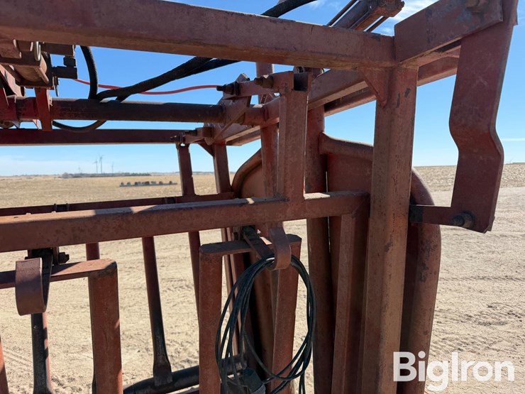 bowman-hydraulic-cattle-chute-image-12