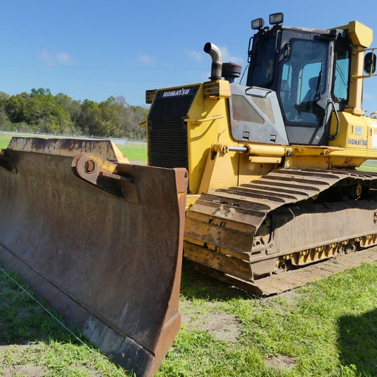 KOMATSU D61PX