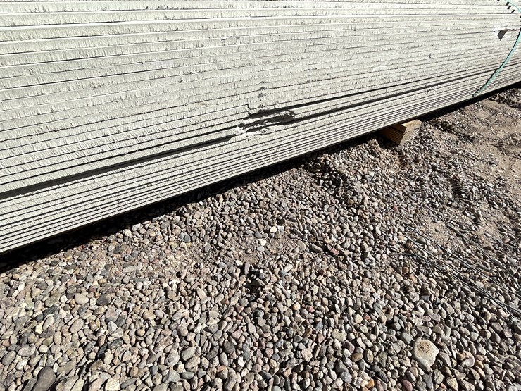 #4338-•-(appx.-150-pieces)-allura-6-¼"-primed-fiber-cement-traditional-cedar-siding-image-11