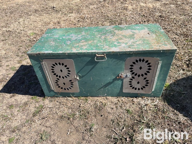 aluminum-dog-box-image-2