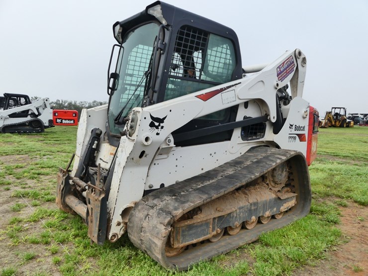 2021-bobcat-t770-image-2