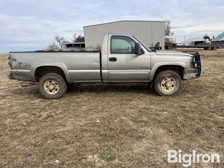 2003-chevrolet-silverado-2500-image-4