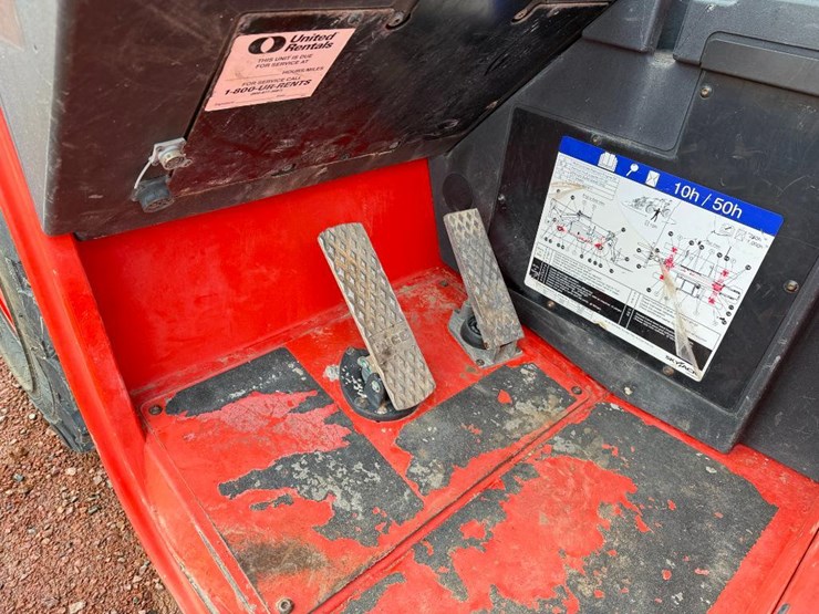 2018-skyjack-sj643th-image-40