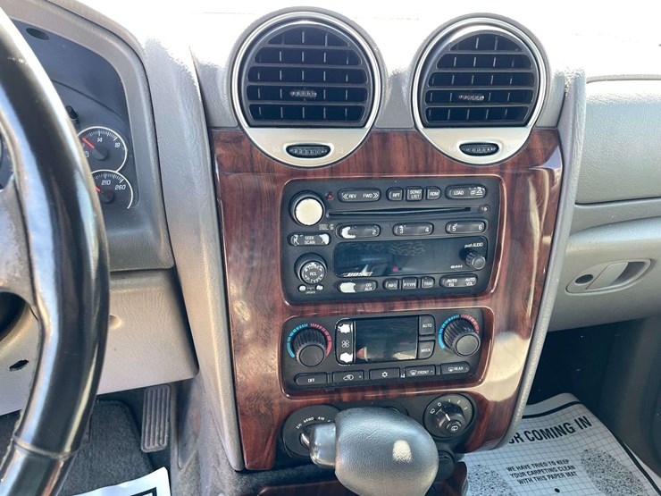 2003-gmc-envoy-image-13