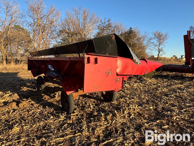 case-ih-1064-image-7