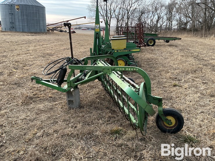 john-deere-350-image-8