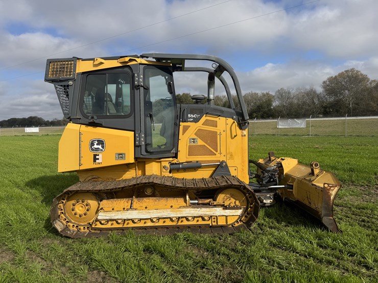 2016-deere-550k-image-6