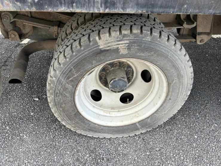 1997-chevrolet-3500-image-12