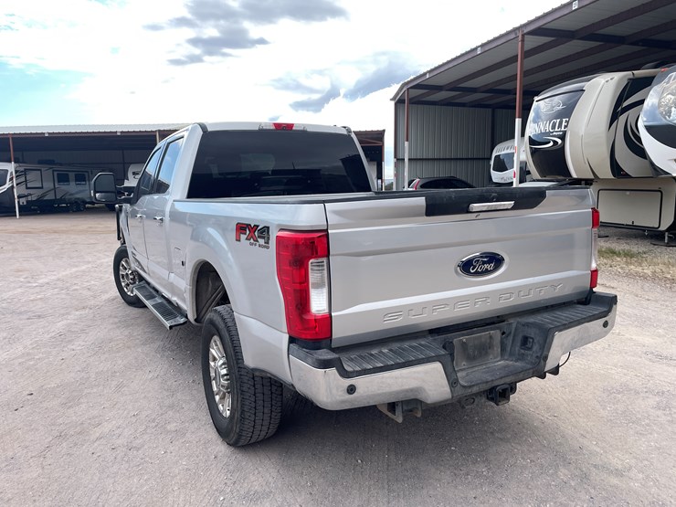 2017-ford-f250-image-10