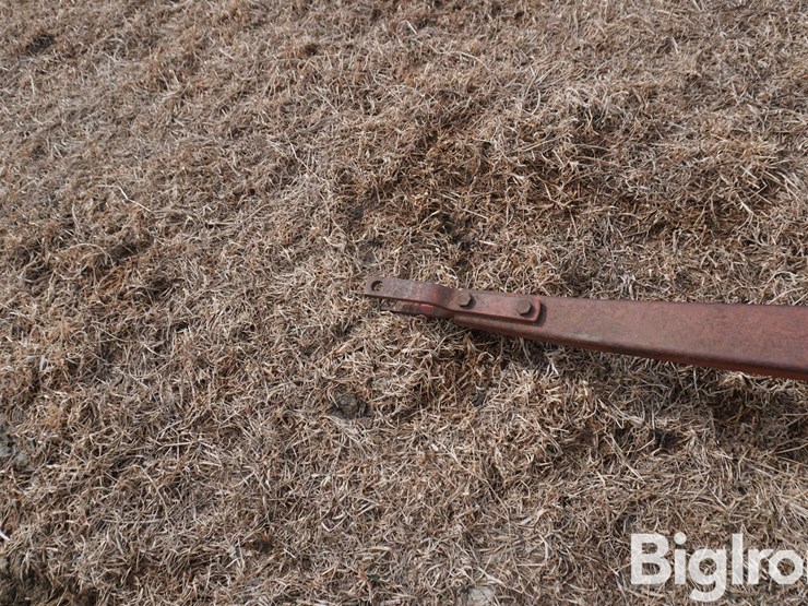 new-holland-258-image-9