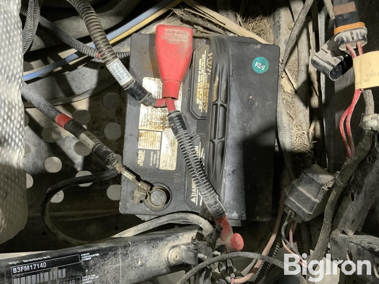 2017-bobcat-3400xl-image-19