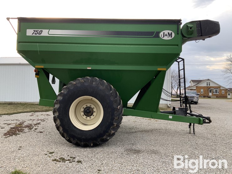 2012-j&m-750-16-image-4