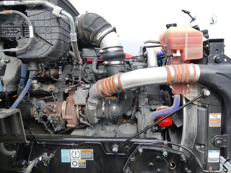 2021-peterbilt-579-image-17