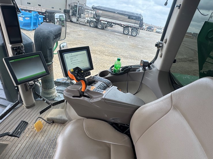 2019-john-deere-f4365-image-24