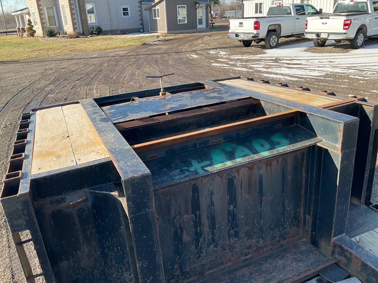 2005-unknown-trailer-image-8