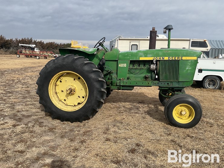 1961-john-deere-4010-image-4