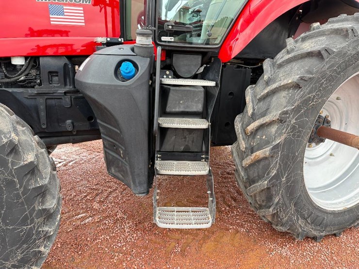 case-ih-magnum-180-image-13