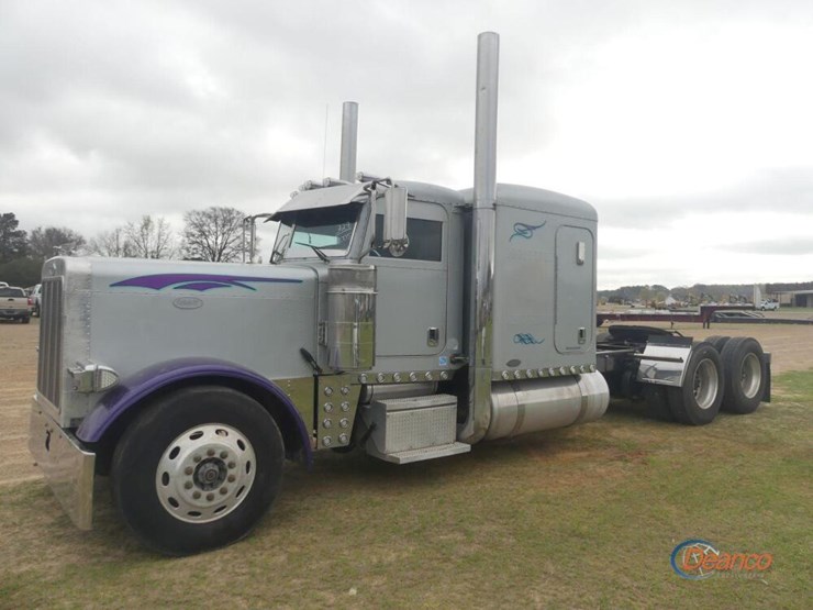 2005-peterbilt-379-image-24