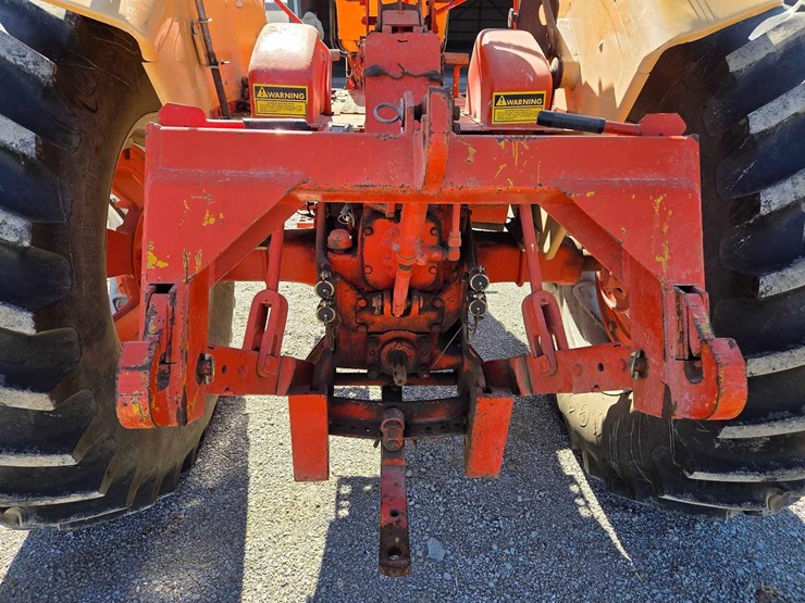 case-730-comfort-king-tractor-image-38