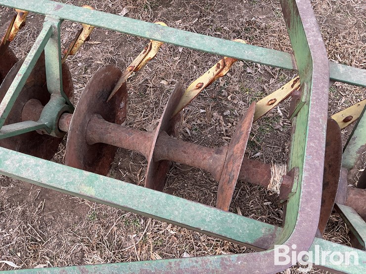 john-deere-bw-image-14