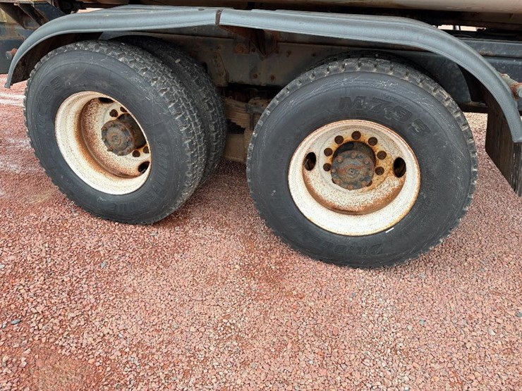 international-7600-image-13