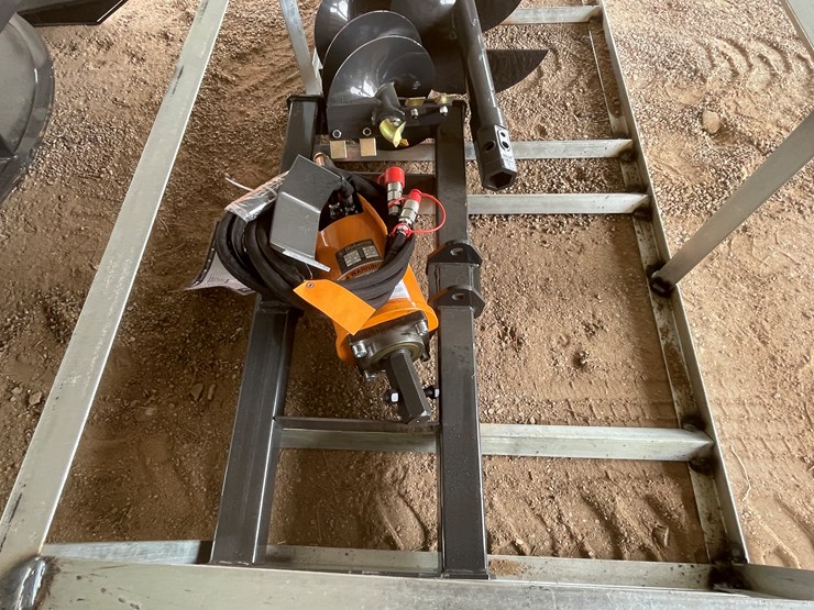 #4358-•-unused-2026-wolverine-skid-steer-auger-drive-and-bit-attachment-image-13