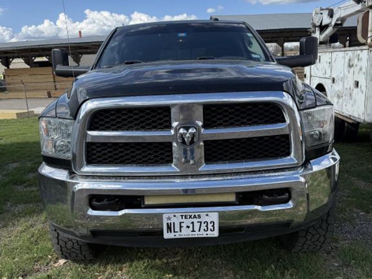 2017-dodge-ram-2500-image-2