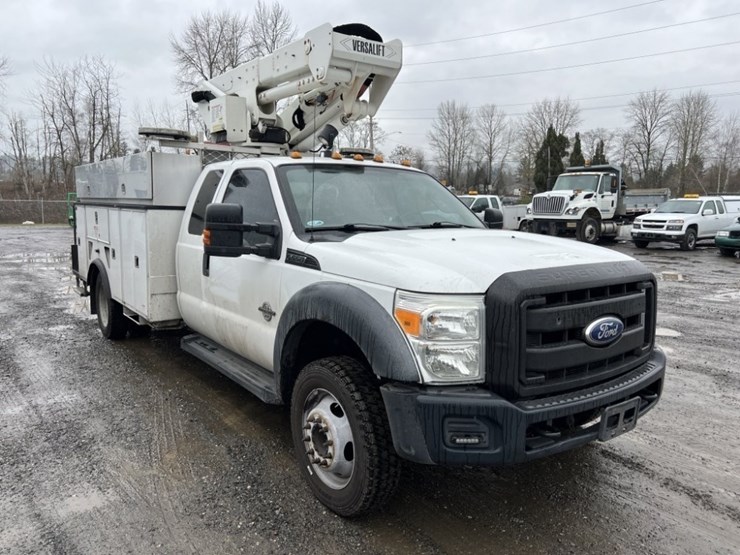 2011-ford-f550-image-2