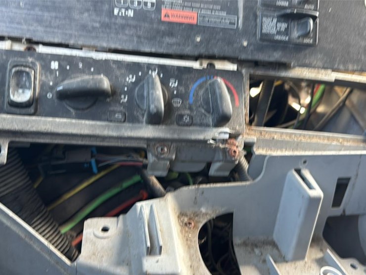 2006-caterpillar-c11-image-39