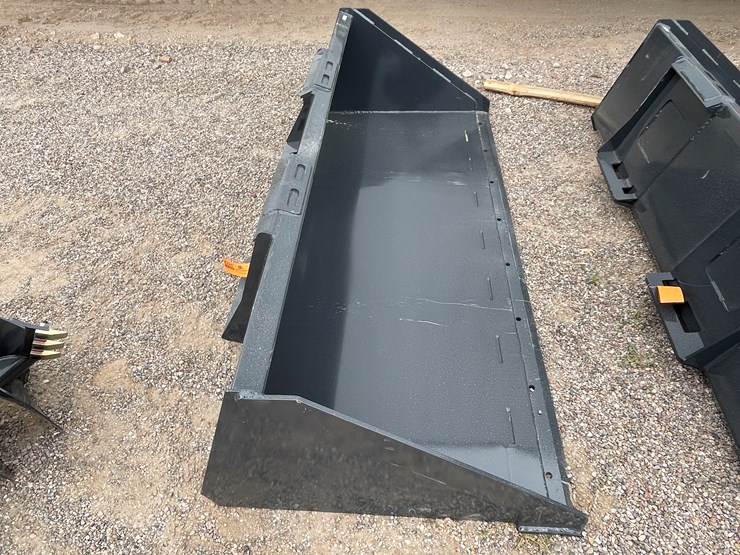 #4328-•-unused-2026-wolverine-skid-steer-track-duty-bucket-attachments-image-2