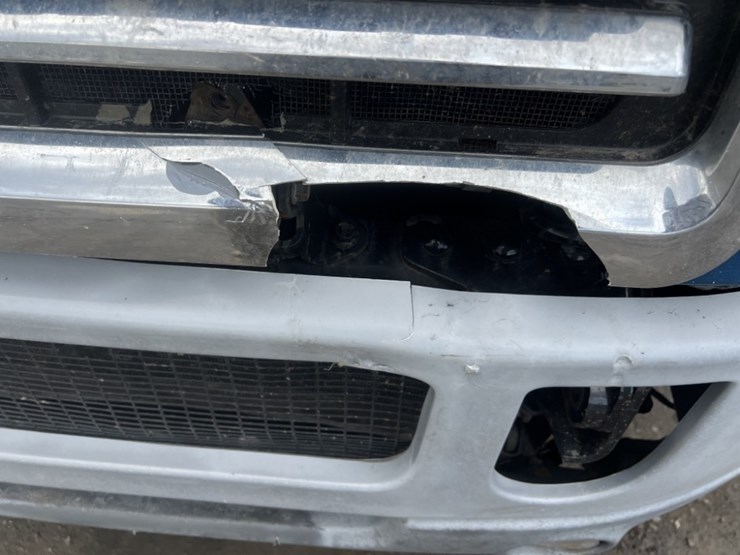 2017-mack-cxu613-tri-axle-truck-tractor-image-12