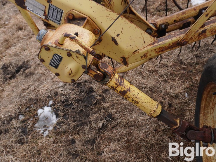 new-holland-258-image-18