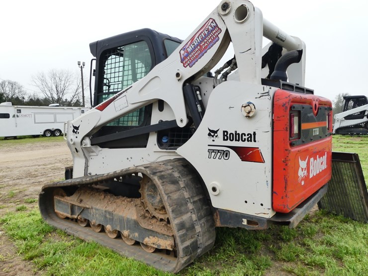 2021-bobcat-t770-image-4