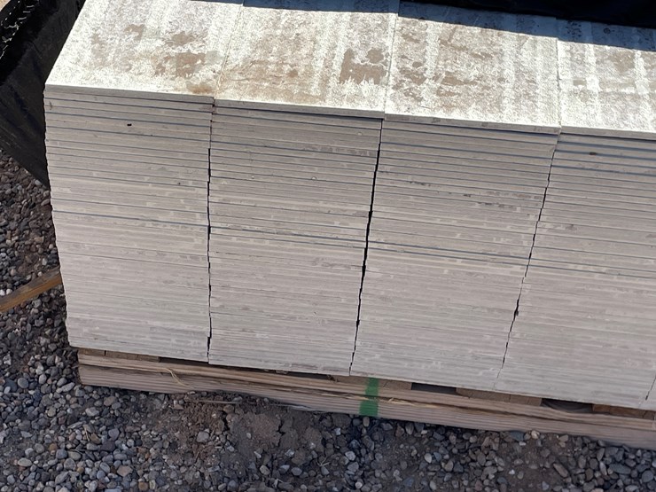 #4341-•-(appx.-308-pieces)-allura-6-¼"-primed-fiber-cement-smooth-lap-siding-image-7