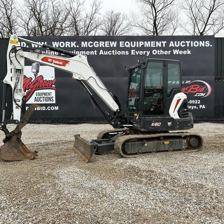 2023 BOBCAT E60