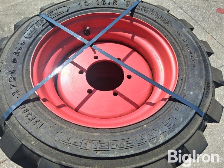 extremelift-10-16.5-tires-&-rims-image-6