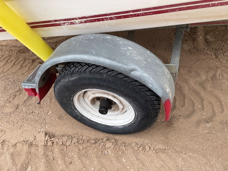 #4331-•-bayliner-boat-and-trailer-(titles-in-delay)-image-41