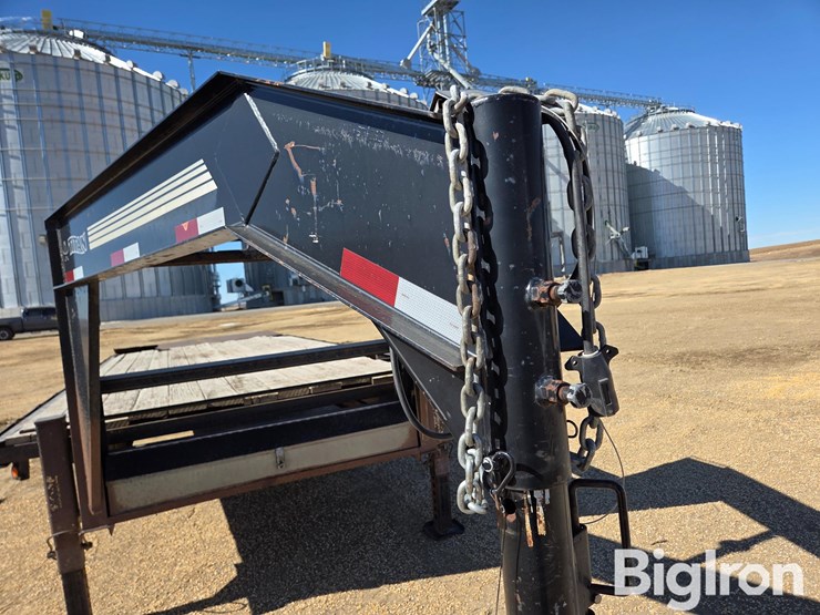 2008-titan-trailer-image-11