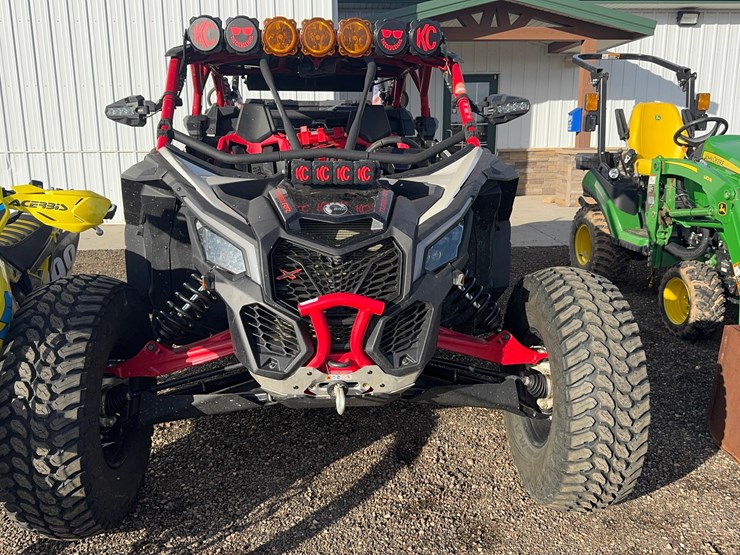 2024-can-am-maverick-x3-image-4