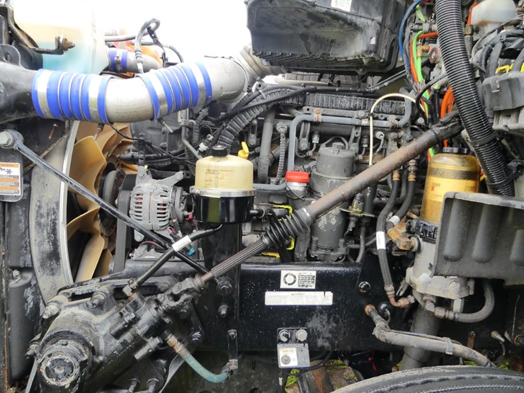 2017-peterbilt-579-image-17